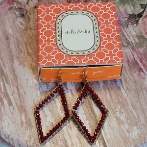 STELLA & DOT Wirewrapped Red Crystal Beaded Diamond Shape Earrings Gold Plated